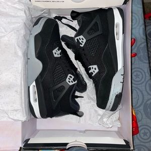 Nike Air Jordan 4 Retro